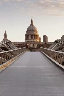 Images Dated 9th August 2014: Millenium Bridge and St Pauls Cathedral, London, England, United Kingdom