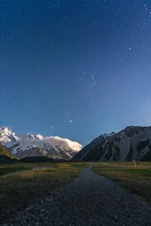 Images Dated 3rd December 2012: Million of Stars over Mt Cook national park