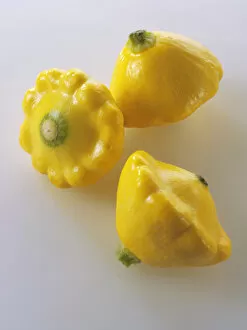 Mini yellow Petit Pan squashes