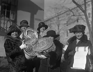Minnesota League of Women Voters Presenting Signatures