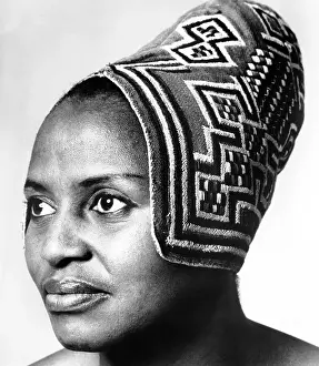 Acr059278 Prints: Miriam Makeba Portrait Session