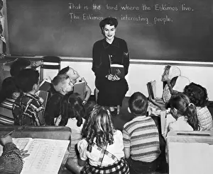 Miss Utah Teaching Second Grade