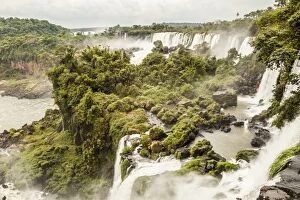 Images Dated 4th April 2015: Mist over Iguazu Waterfalls, Argentina