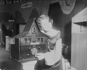 Modeling Prints: Model Demonstrating New Radio