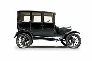 Images Dated 18th April 2010: Model T Sedan silhouetted side view