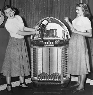 Christening Prints: Models Christening New Jukebox W/Champag