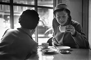 Cafe Prints: Models Lunching
