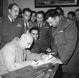 Tehran Prints: Mohammed Moszadegh Signs His Clemency