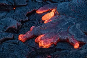 Images Dated 17th February 2018: Molten Lava surface flow at Big Island