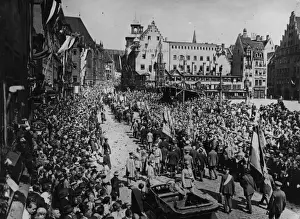 Life Events Prints: Monarchist Parade
