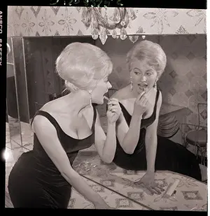 Applying Prints: Monica Zetterlund Applies Her Lipstick