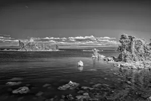 Images Dated 7th September 2014: Mono Lake