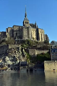 Images Dated 23rd March 2014: Mont saint michel island