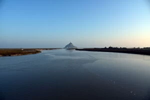 Images Dated 23rd March 2014: Mont saint michel view with couesnon river