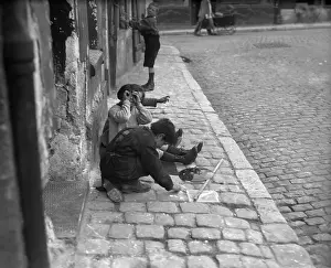 Street Scene Prints: Montmartre