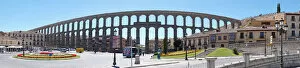 Aqueduct Gallery: Monumental Aqueduct of Segovia, Panorama, Spain
