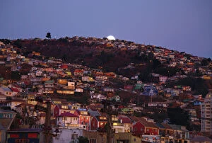 Chile Collection: Moon rising over Valparaiso, Chile