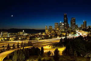 Images Dated 4th June 2011: Moon over seattle downtown skyline