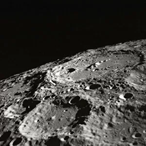 Images Dated 14th September 2005: Moon Surface and Horizon