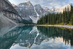 Banff National Park, Canada Gallery: Moraine Lake