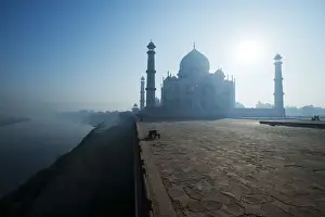 Morning light on the Taj Mahal, Agra, Uttar Pradesh, India