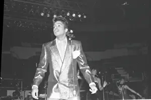 8 1 18 Ochs Prints: Morris Day Performing