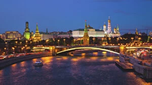 Riverbank Gallery: Moscow Kremlin and Moskva River Illuminated at Dusk, Russia