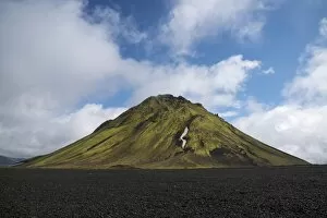 Mossy Mt. Maelifell, Maelifellssandur, highland, Iceland, Europe