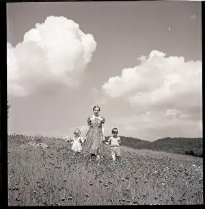 Gathering Prints: Mother and Children in Field