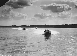 Motorboat Prints: Motorboat Race