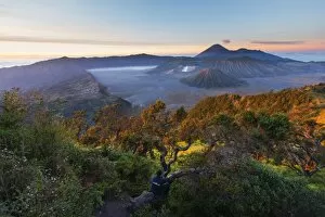 Images Dated 15th September 2013: Mount Bromo from the Pinajakan view point
