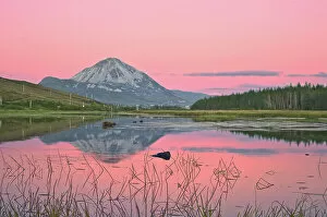 Images Dated 18th August 2011: Mount Errigal