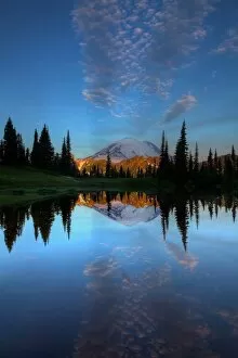 Images Dated 28th August 2011: Mount Rainier Reflection