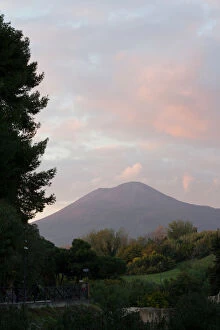 Images Dated 19th November 2015: Mount Vesuvius