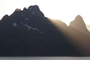 Sunray Prints: Mountain panorama in Raftsund, Lofoten, Norway, Scandinavia, Europe