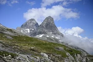 Mountains of Bispen and Kongen, bei den Trollstigen, Romsdal, South Africa