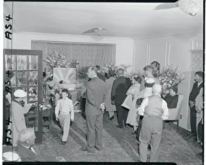 Callander Prints: Mourners Viewing Body