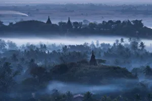 Images Dated 18th January 2016: Mrauk U, Rakhine State