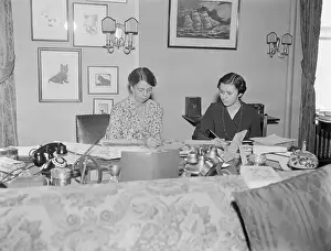 Mansion Prints: Mrs. Franklin Roosevelt & Friend @ Home Writi