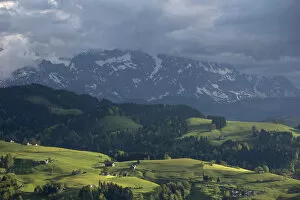 Mt Kaien shrouded in clouds, Rehetobel, Kanton Appenzell Ausserrhoden, Schweiz, Appenzeller Vorland