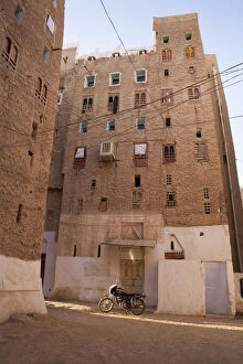 Adobe Collection: Mudbrick-made tower houses of Shibam
