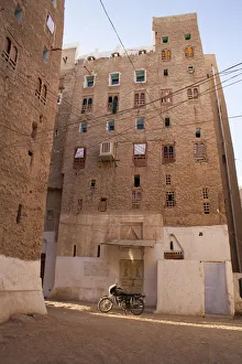 Adobe Collection: Mudbrick-made tower houses of Shibam