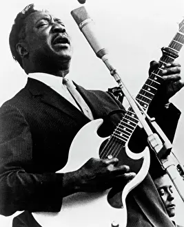 Muddy Waters Performing
