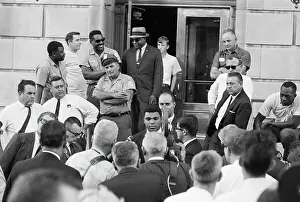 Muhammad Ali Speaking to Reporters