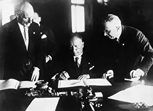 Premier Prints: Mussolini Signing Four Power Pact