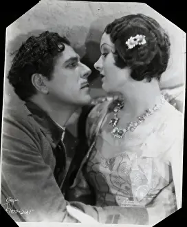 Face To Face Prints: Myrna Loy and Warner Baxter in Renegades