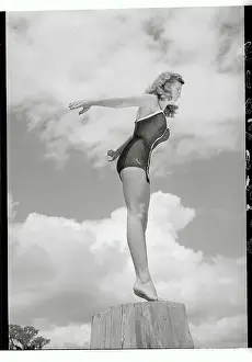 Winter Haven Prints: Nancy Stilley Preparing to Dive