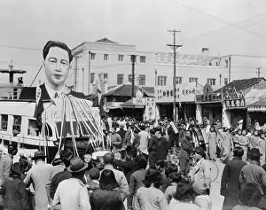 Nanjing Prints: Nanking Citizens Gathered to Celebrate Governmental Return