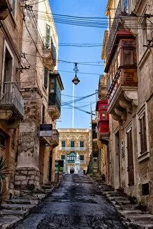 Images Dated 28th November 2015: Narrow streets of Valetta