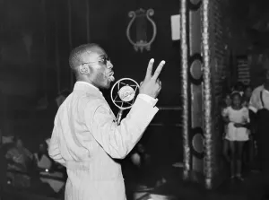 Memphis Prints: Nat Williams at the Microphone
